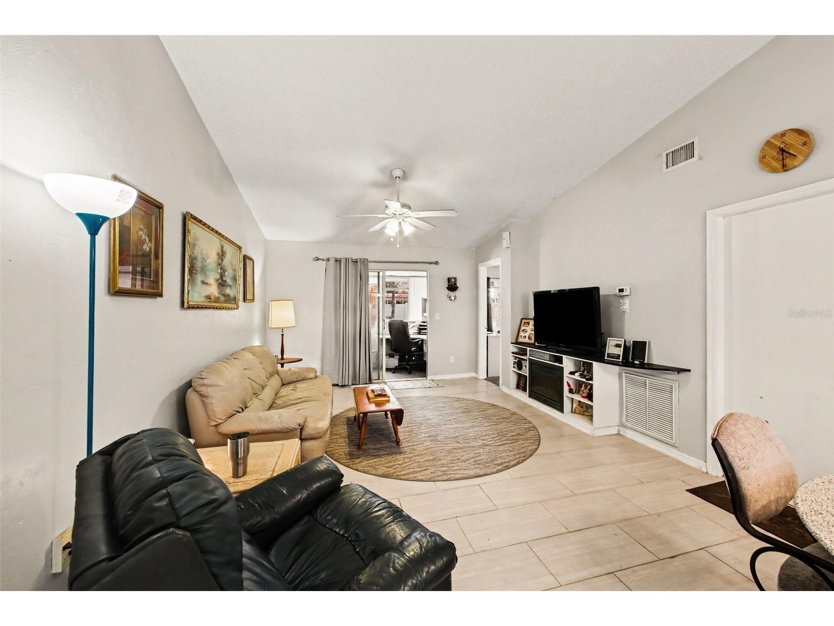 1046 Charles Street Port Orange FL 32129 O6401991 image3