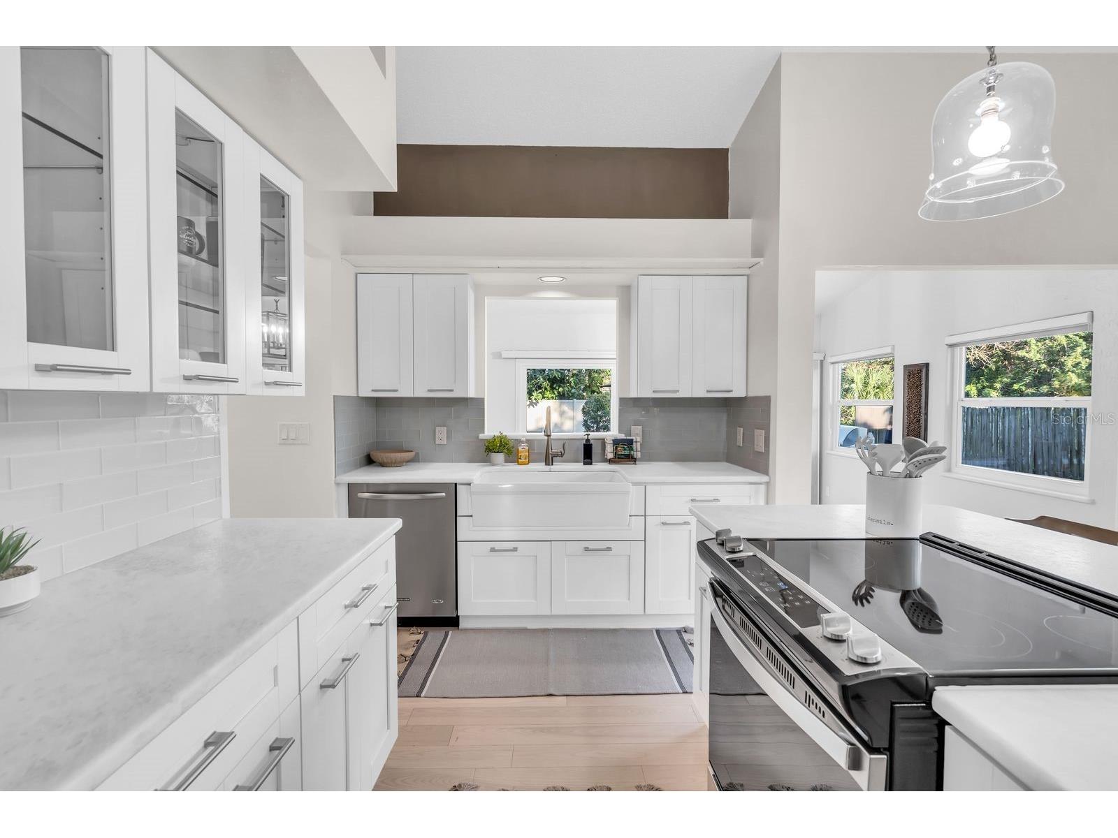 1046 Greystone Lane Sarasota FL 34232 A4672895 image14