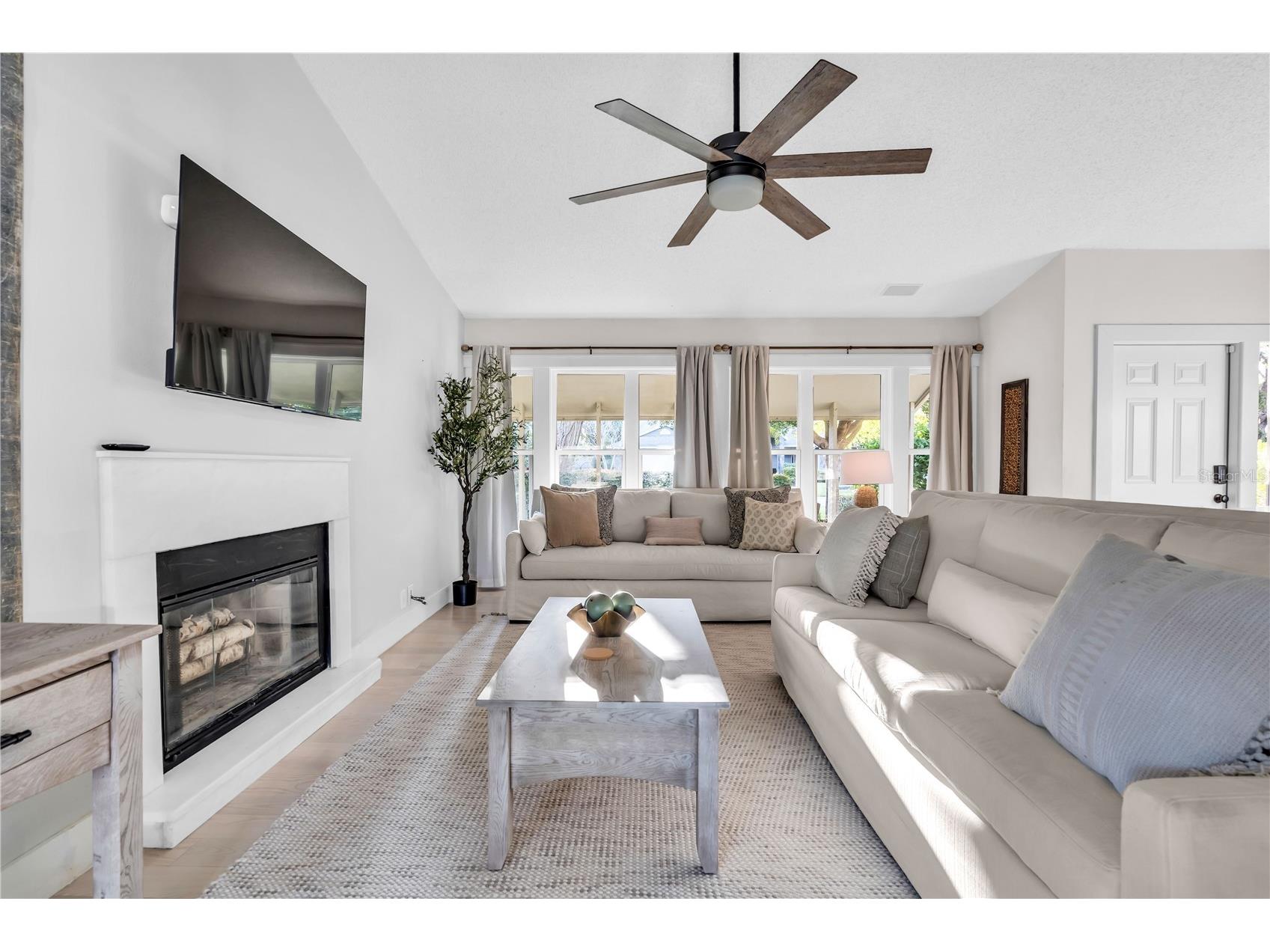 1046 Greystone Lane Sarasota FL 34232 A4672895 image23