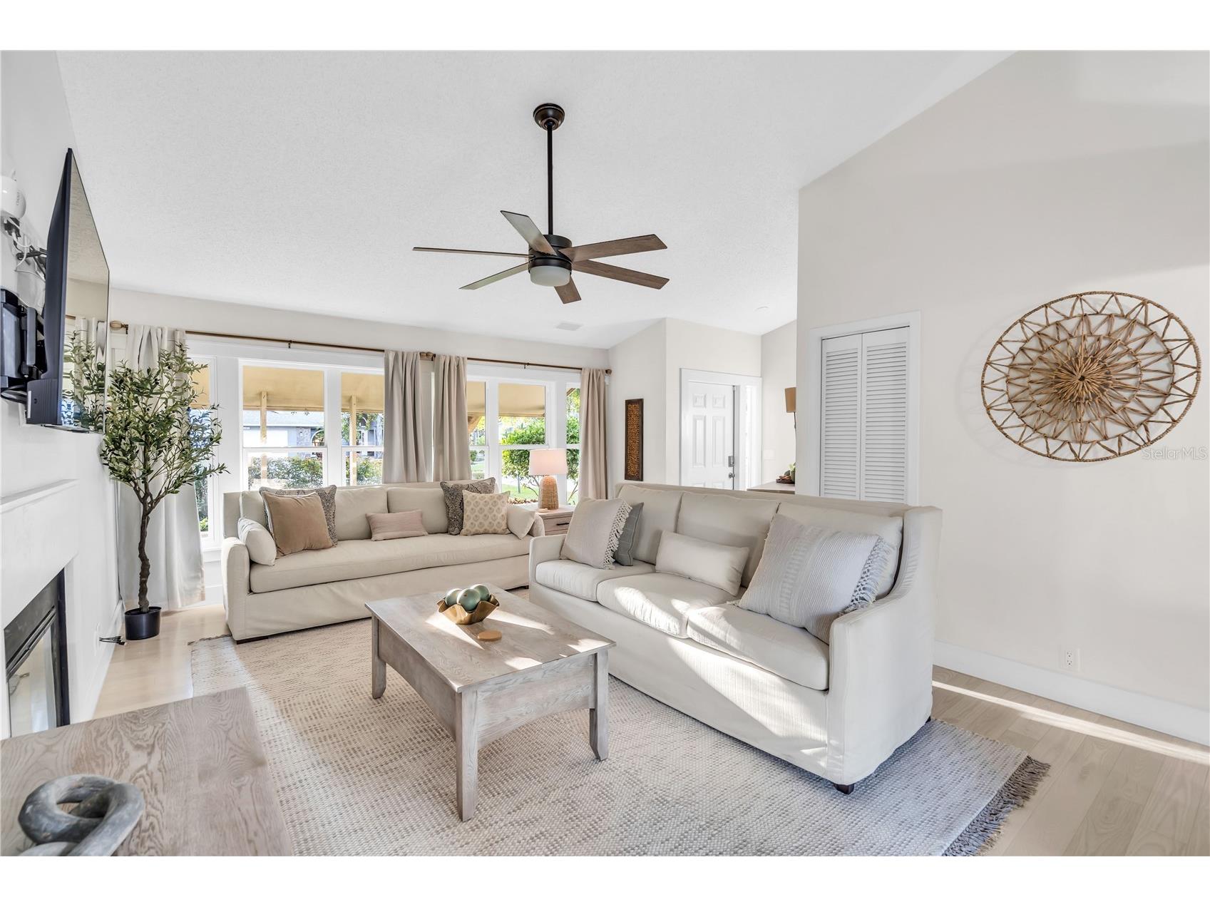 1046 Greystone Lane Sarasota FL 34232 A4672895 image24