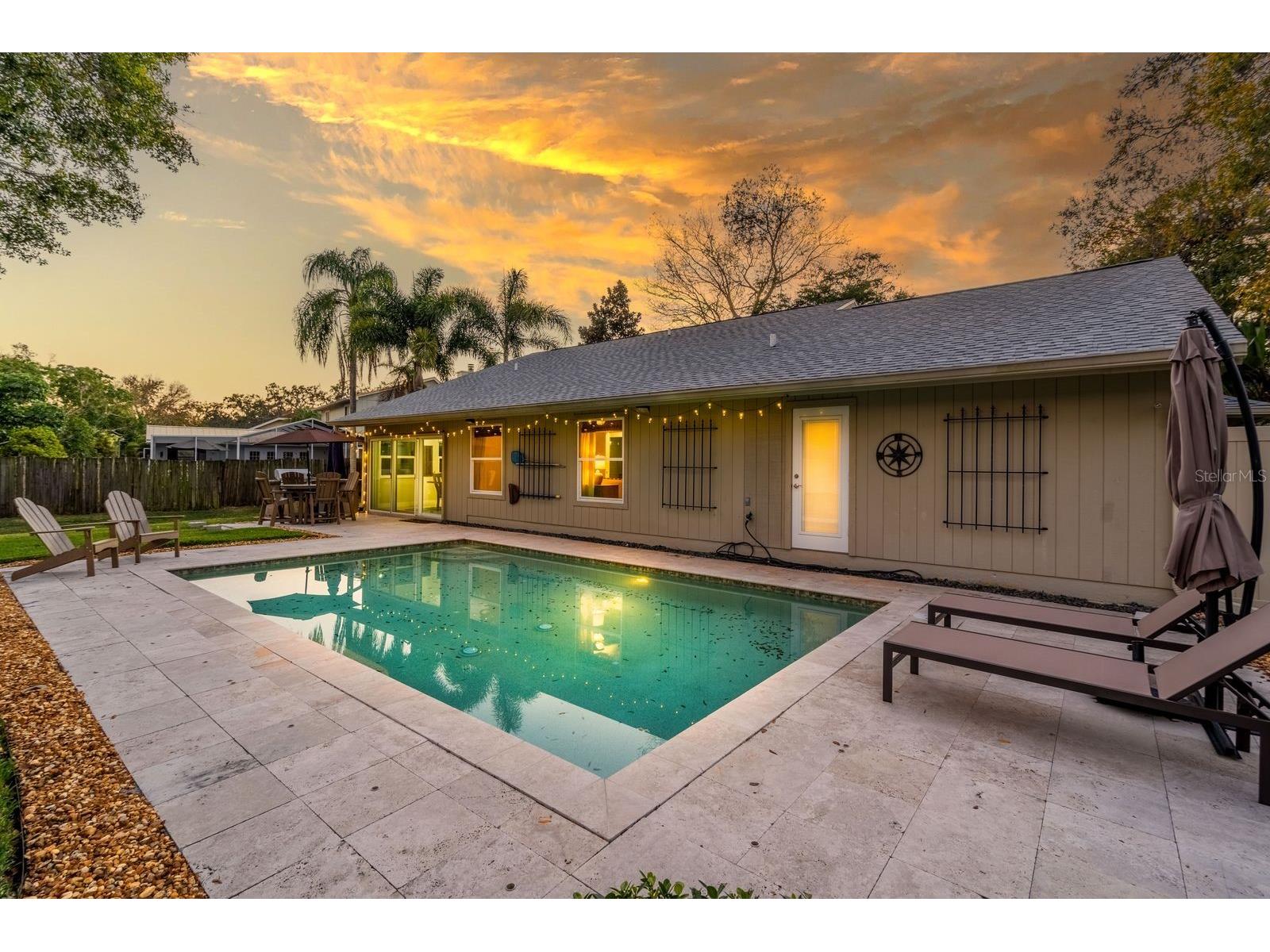 1046 Greystone Lane Sarasota FL 34232 A4672895 image3