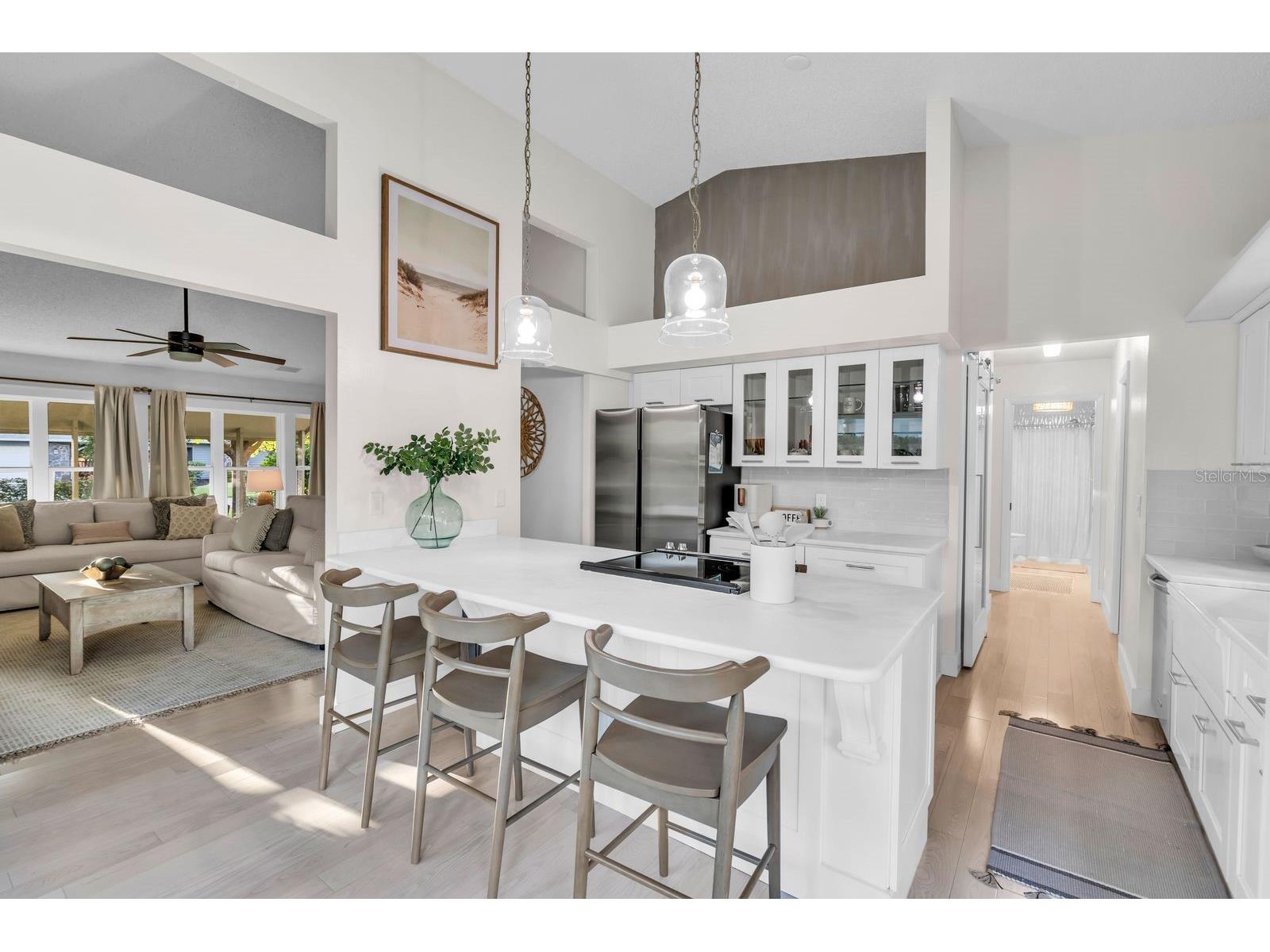 1046 Greystone Lane Sarasota FL 34232 A4672895 image9