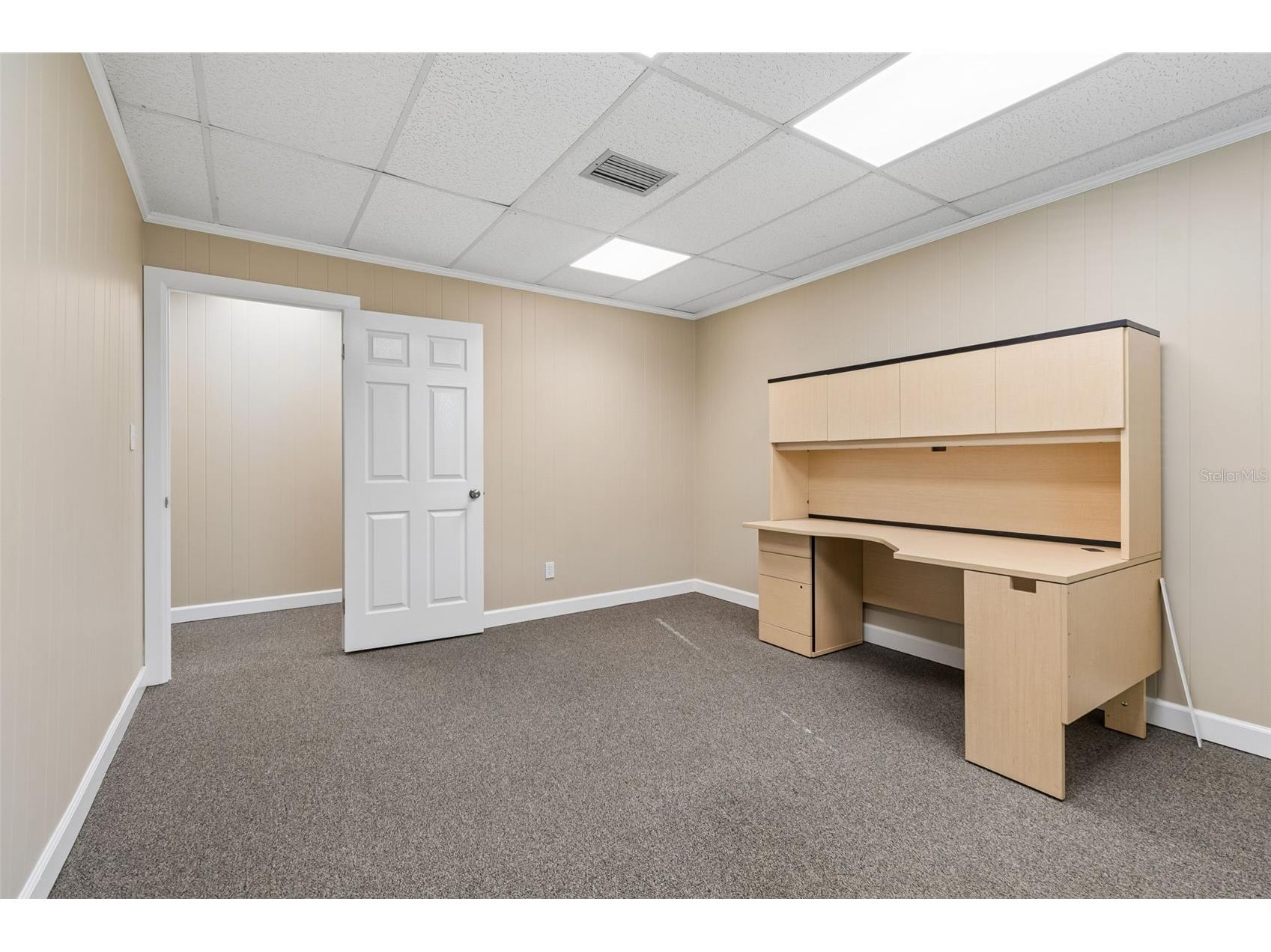 1046 W Busch Boulevard #100 Tampa FL 33612 TB8477712 image10