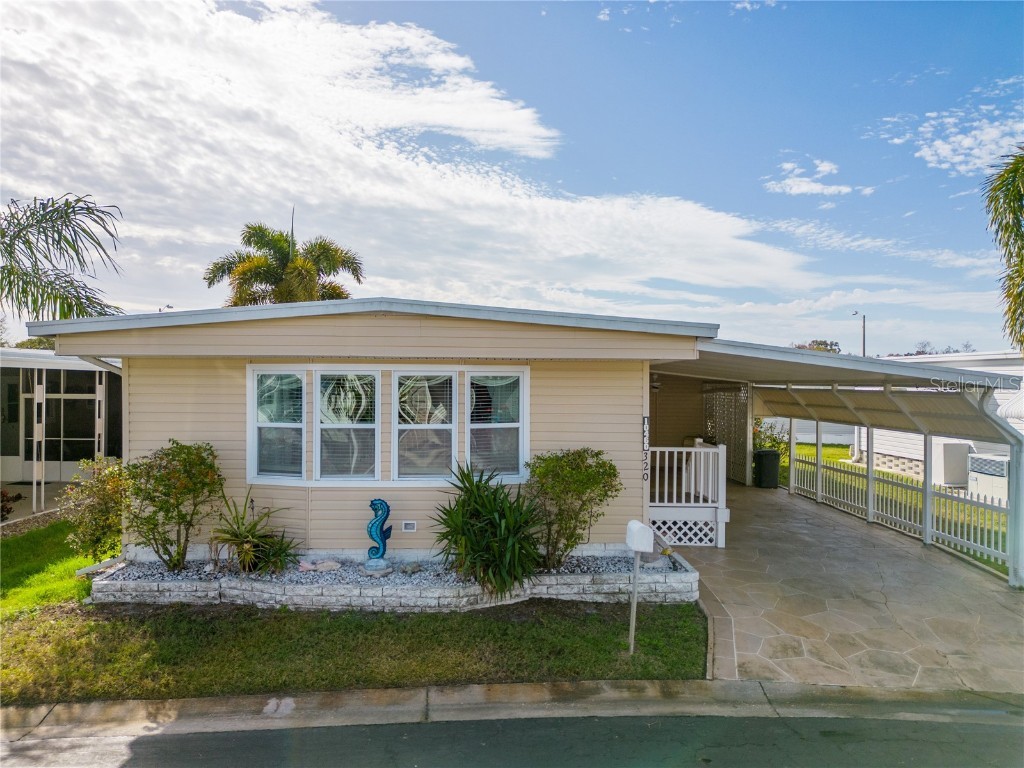 10460 Holiday Shores Drive Largo FL 33773 U8228293 image1