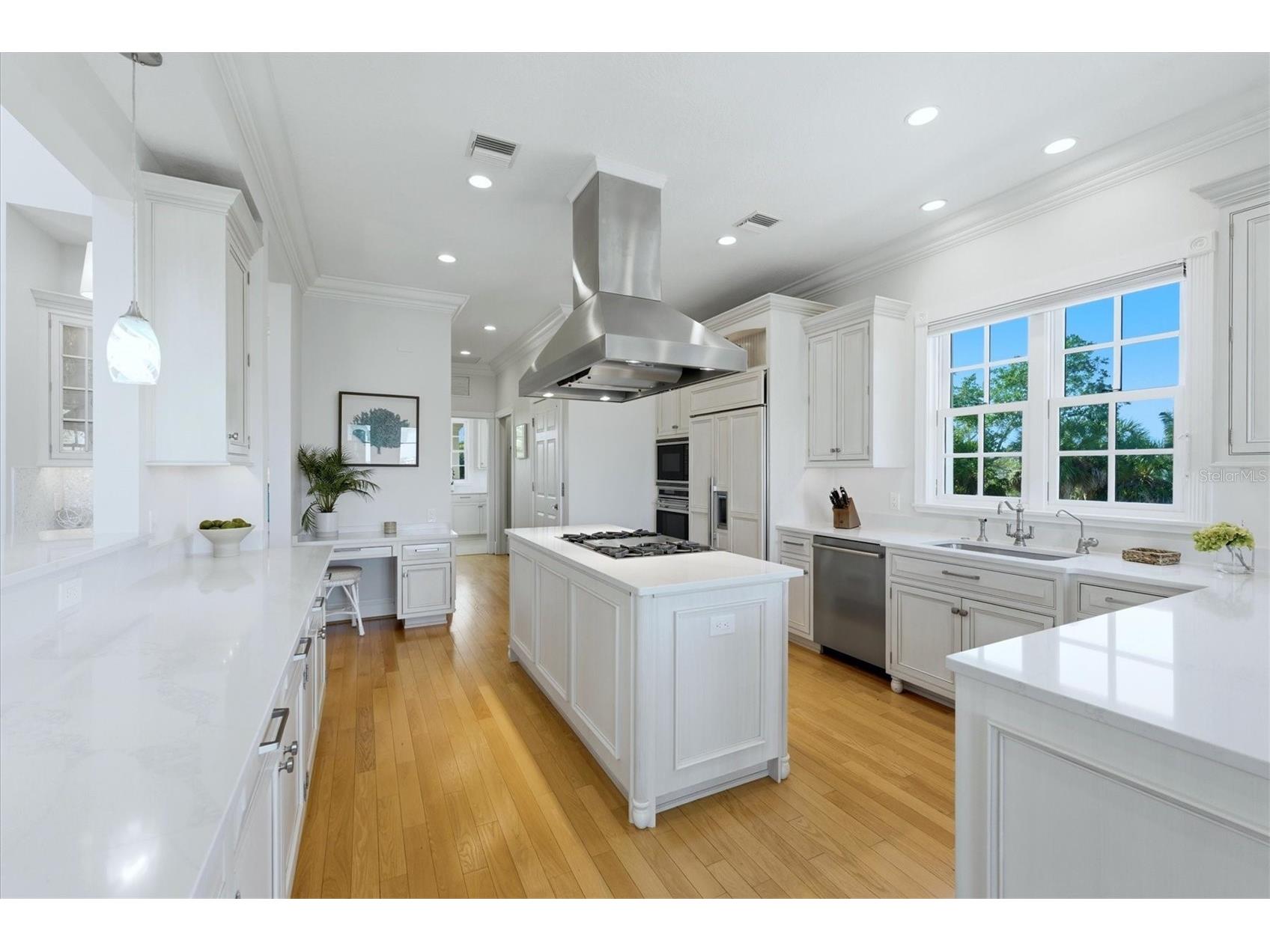 10460 Sunny Dreams Terrace Placida FL 33946 - LEMON BAY INTRACOASTAL D6146658 image13