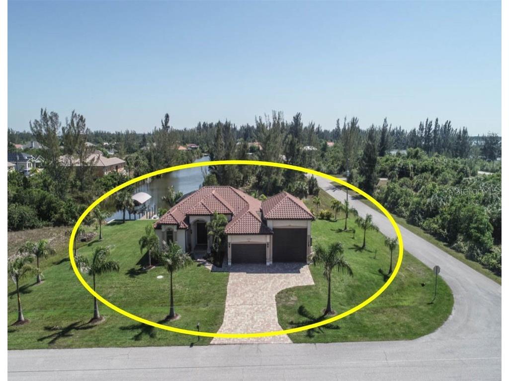 10462 Sunday Drive Port Charlotte FL 33981 D6133102 image1