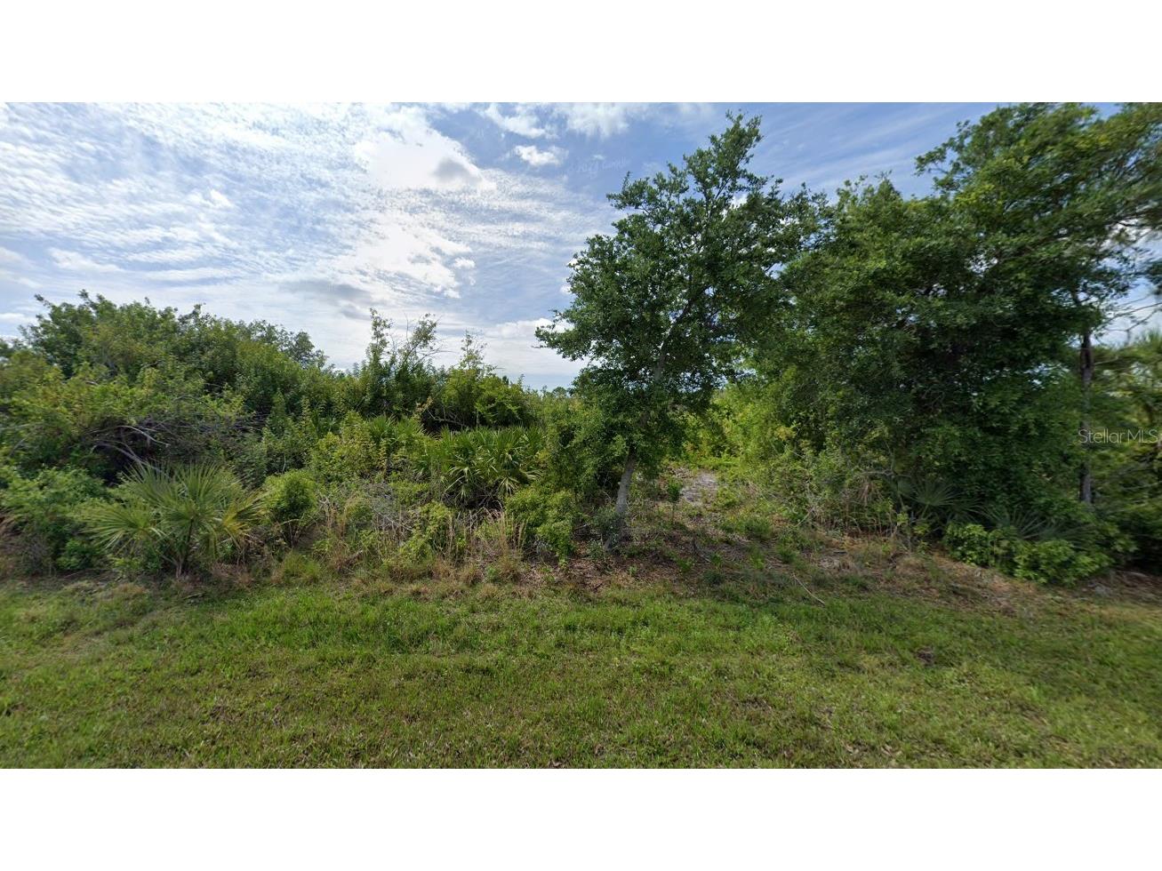 10463 Huntington Avenue Englewood FL 34224 D6137684 image1