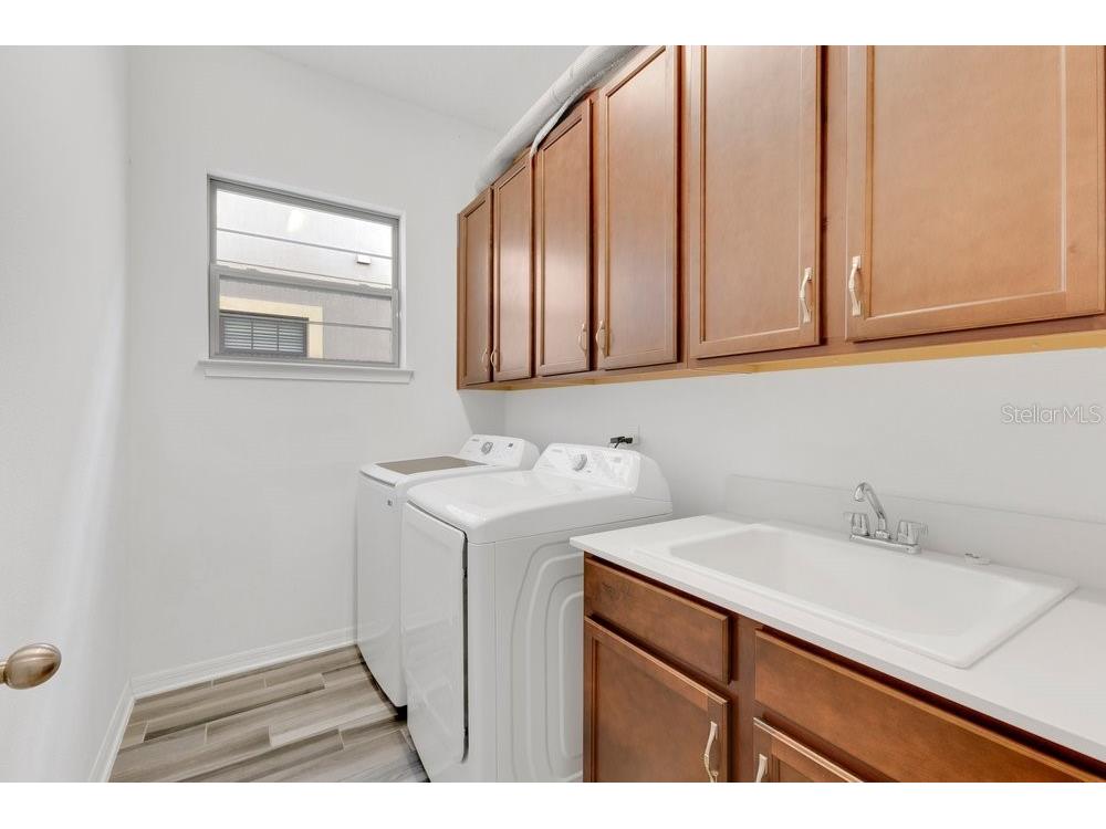 10466 Siddington Drive Orlando FL 32832 O6392781 image28