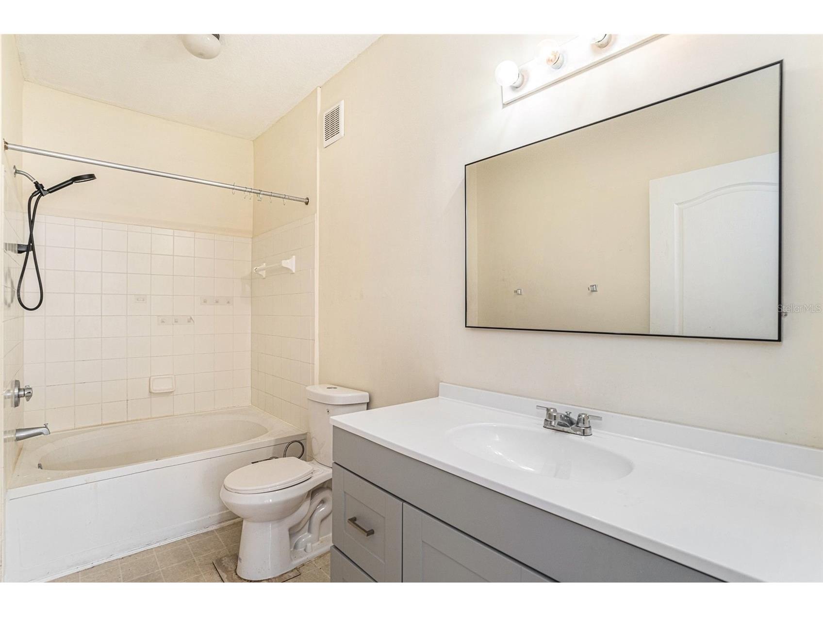 10467 Villa View Circle Tampa FL 33647 TB8485210 image21