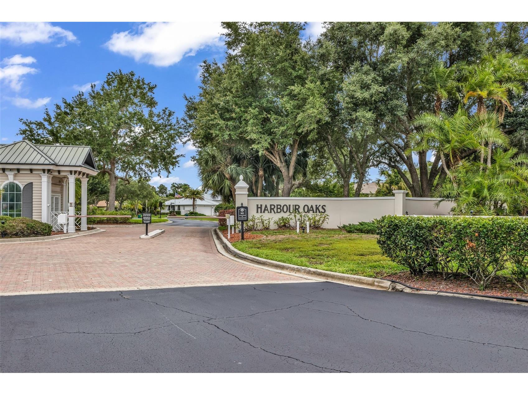 1047 Harbour Drake Drive Punta Gorda FL 33983 C7526989 image2
