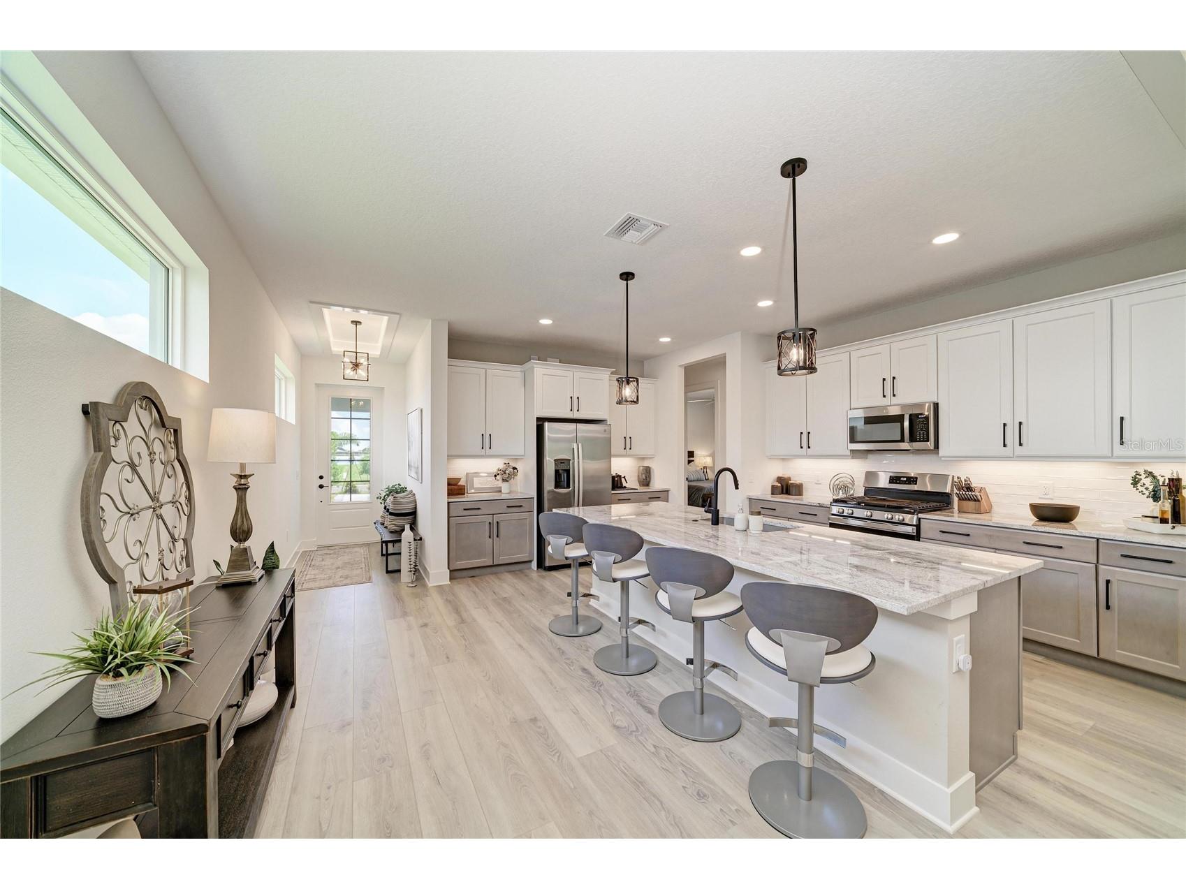 1047 Waterline Court Sarasota FL 34240 A4696353 image18