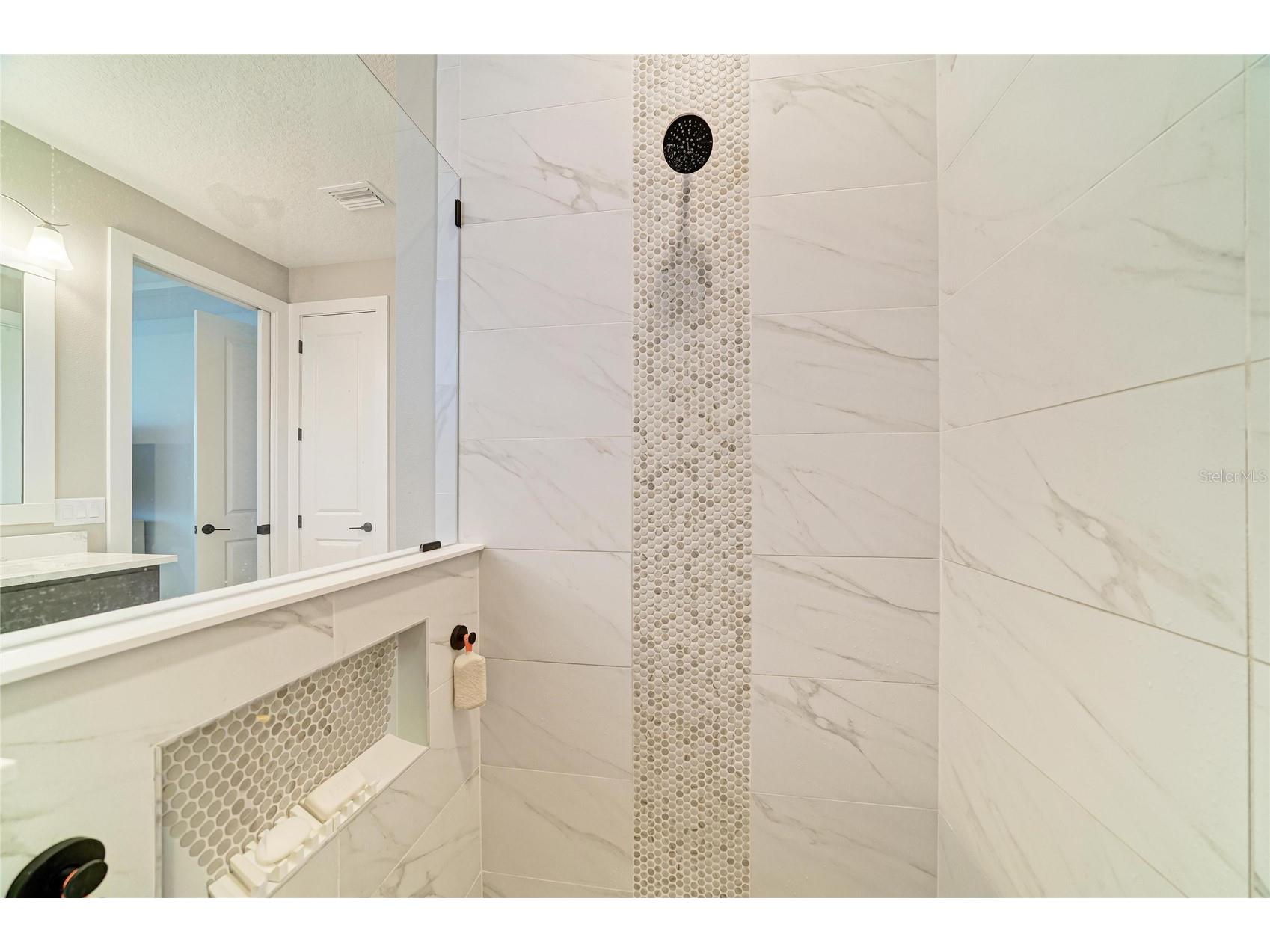 1047 Waterline Court Sarasota FL 34240 A4696353 image30