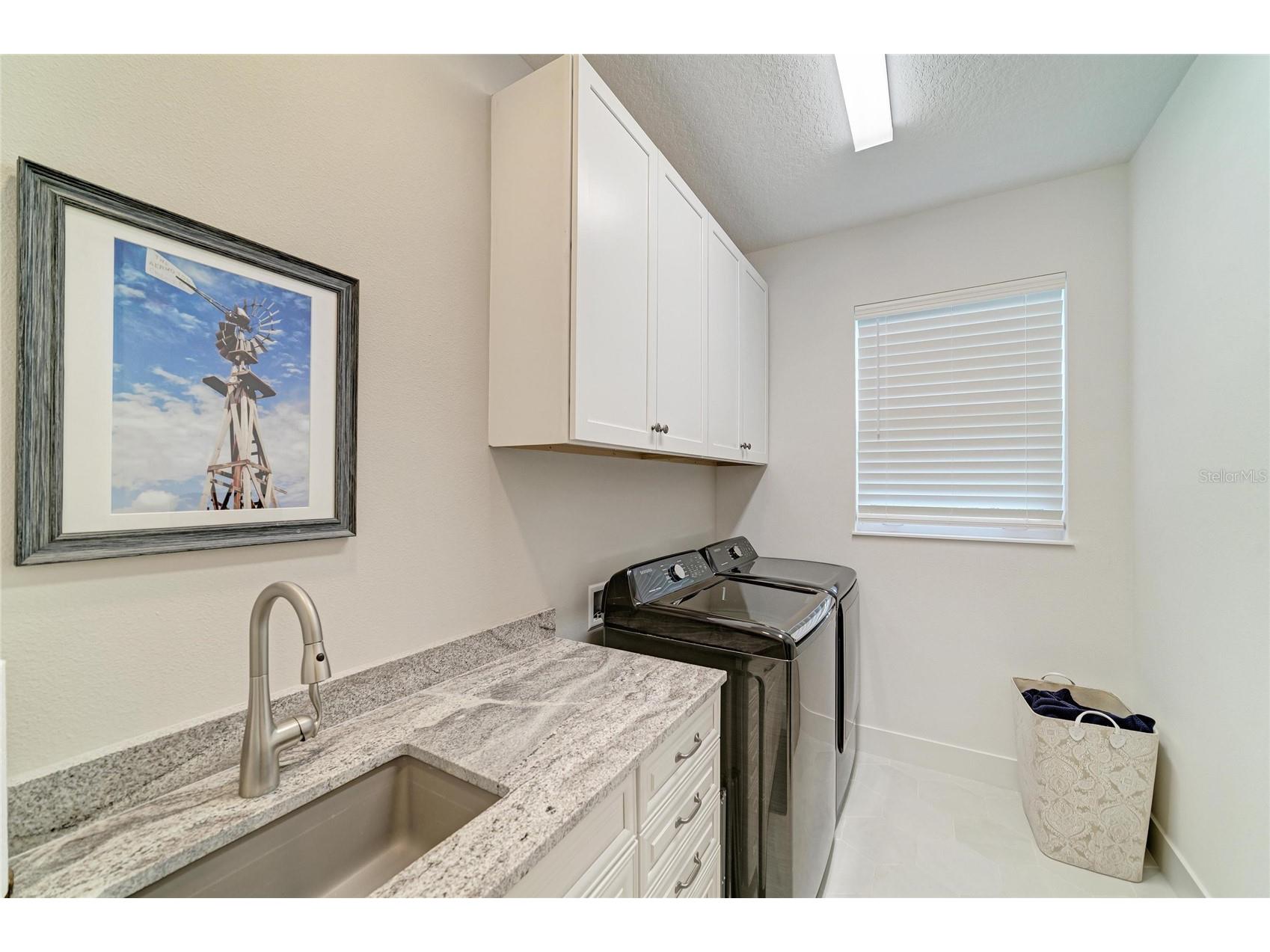 1047 Waterline Court Sarasota FL 34240 A4696353 image38