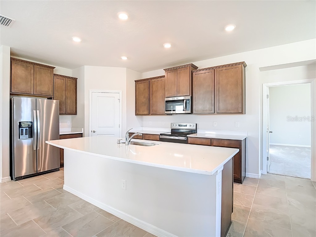 10471 Bridgegate Heights Loop San Antonio FL 33576 - CRYSTAL LAGOON TB8445691 image16