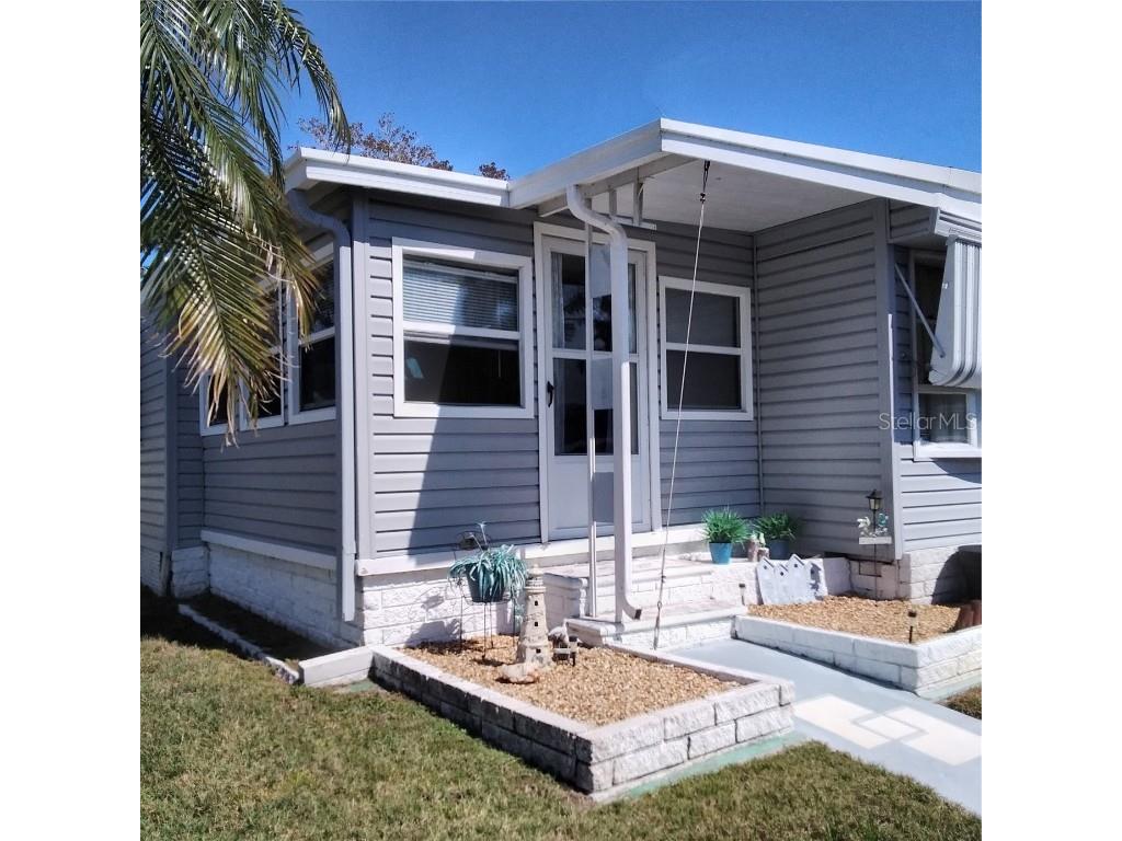 10473 Holiday Shores Drive #303 Largo FL 33773 TB8356198 image2