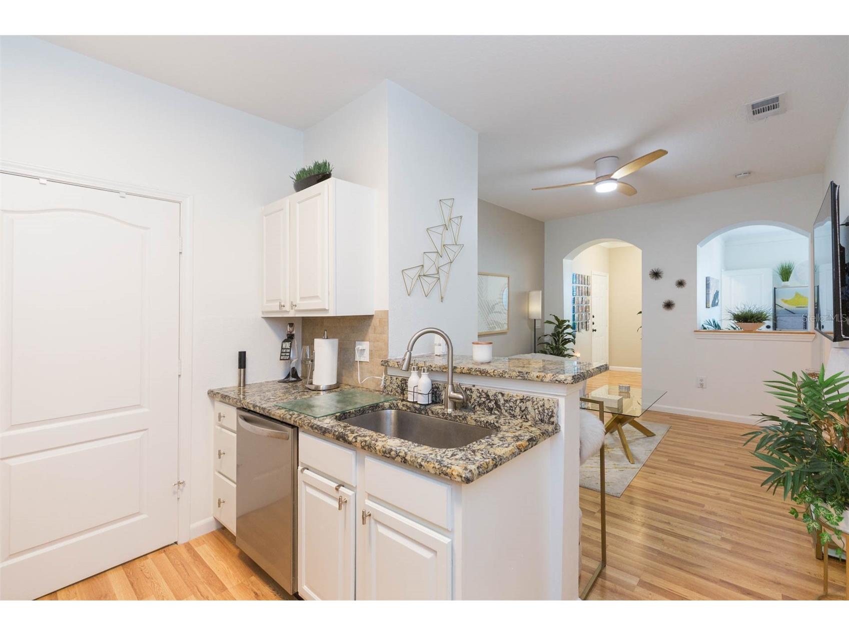 10473 Villa View Circle Tampa FL 33647 TB8379636 image15