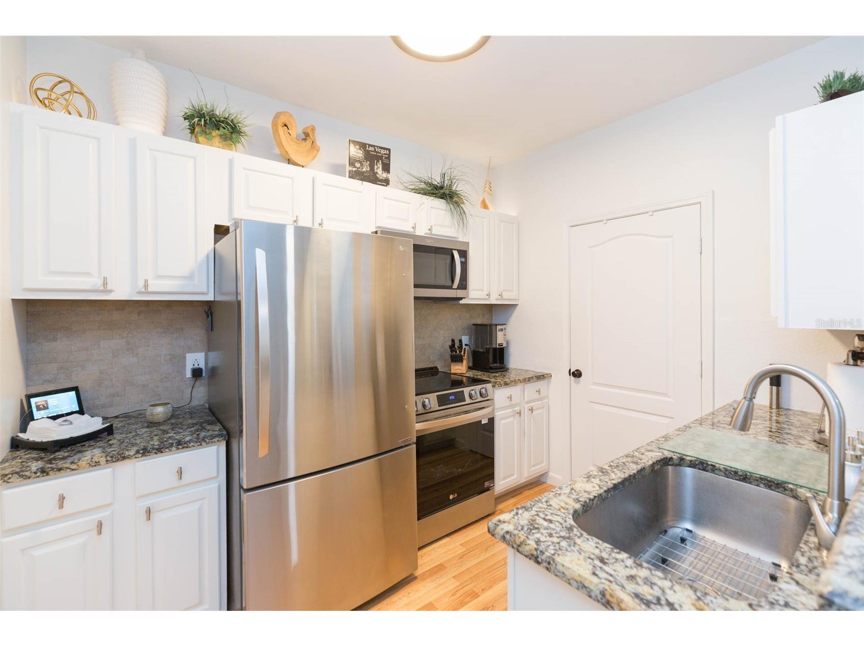 10473 Villa View Circle Tampa FL 33647 TB8379636 image3