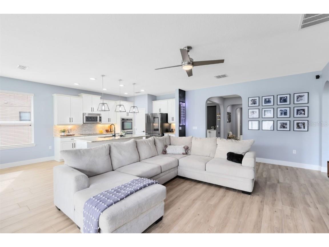 1048 Fountain Coin Loop Orlando FL 32828 O6370152 image15