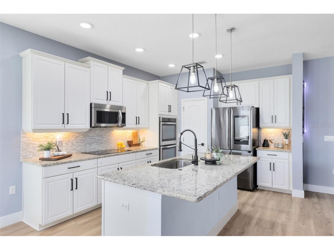 1048 Fountain Coin Loop Orlando FL 32828 O6370152 image3