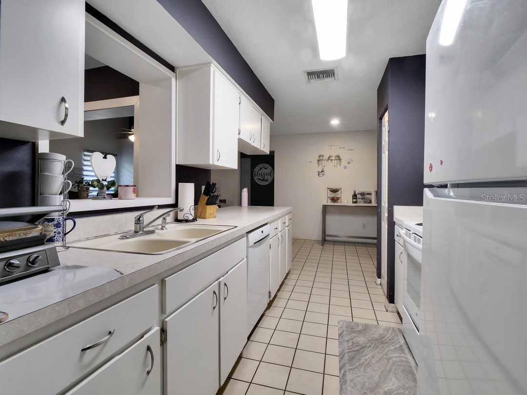 1048 Malletwood Drive Brandon FL 33510 TB8522170 image17