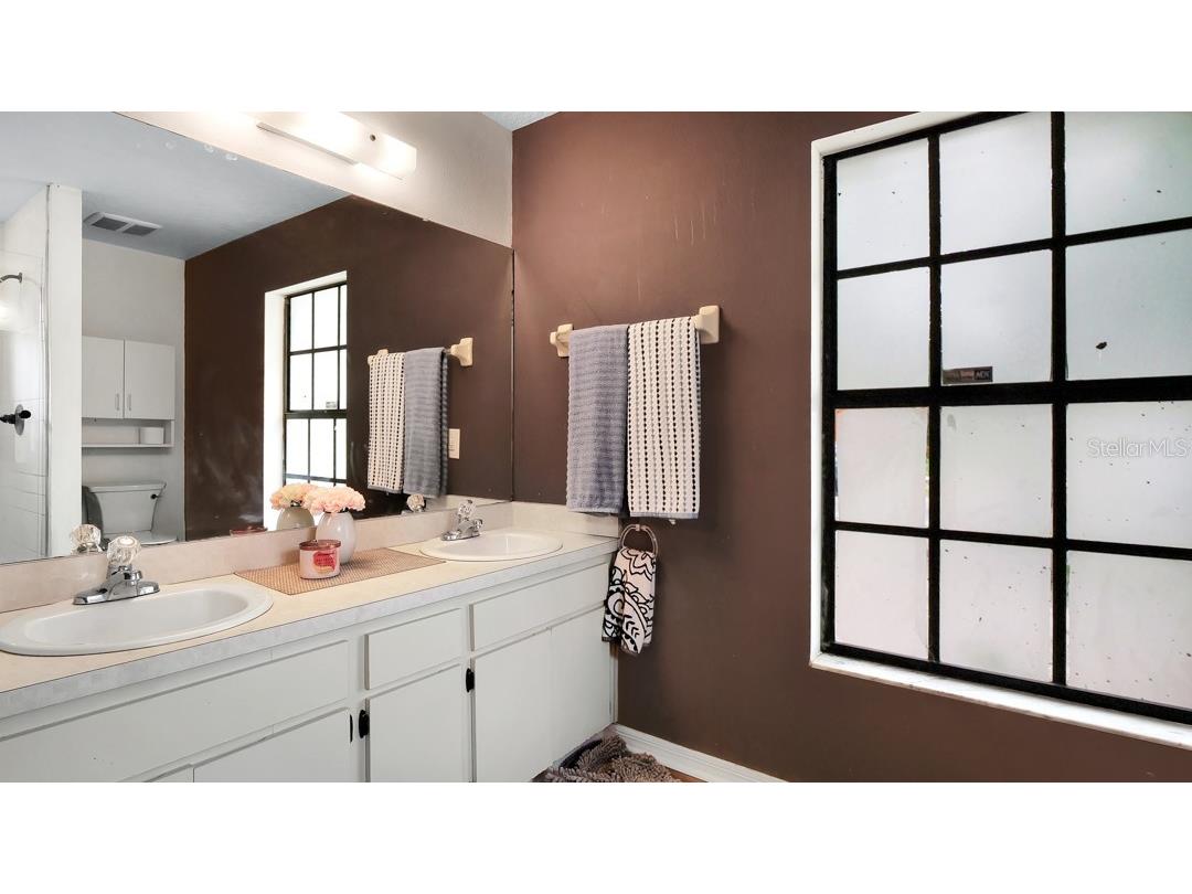 1048 Malletwood Drive Brandon FL 33510 TB8522170 image31