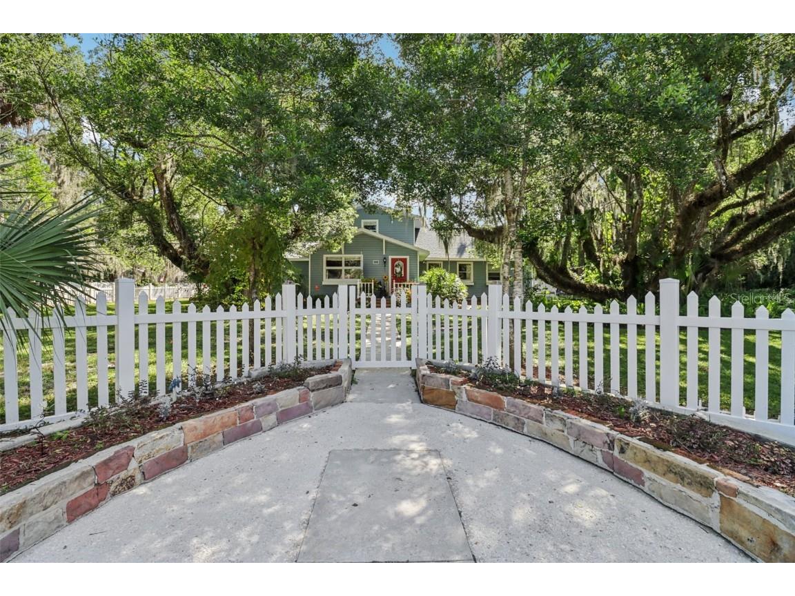 1048 N Grandview Street Mount Dora FL 32757 G5101268 image5