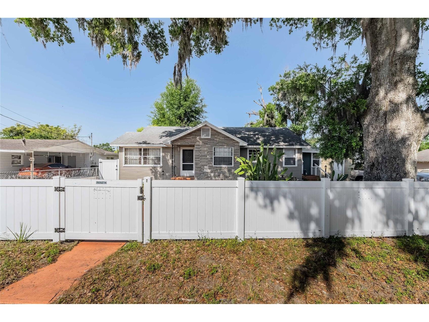 1048 Roselle Avenue Lakeland FL 33805 L4951793 image1