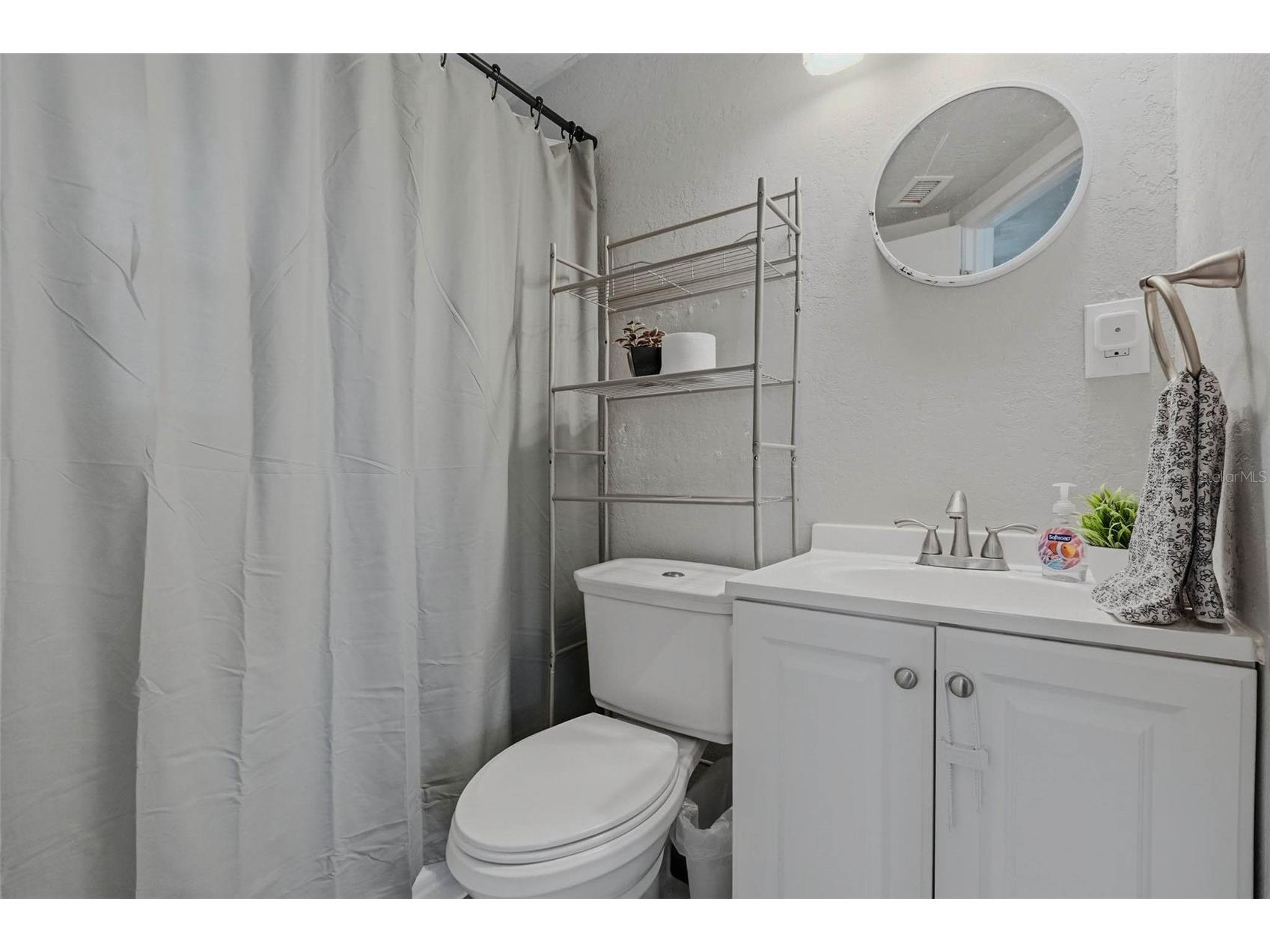 10480 111th Avenue Largo FL 33773 TB8488389 image22