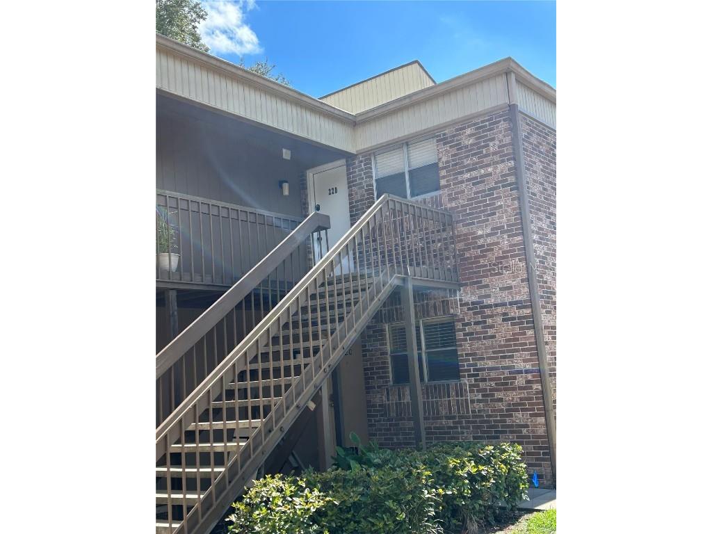 10485 Carrollbrook Circle #220 Tampa FL 33618 T3459166 image1