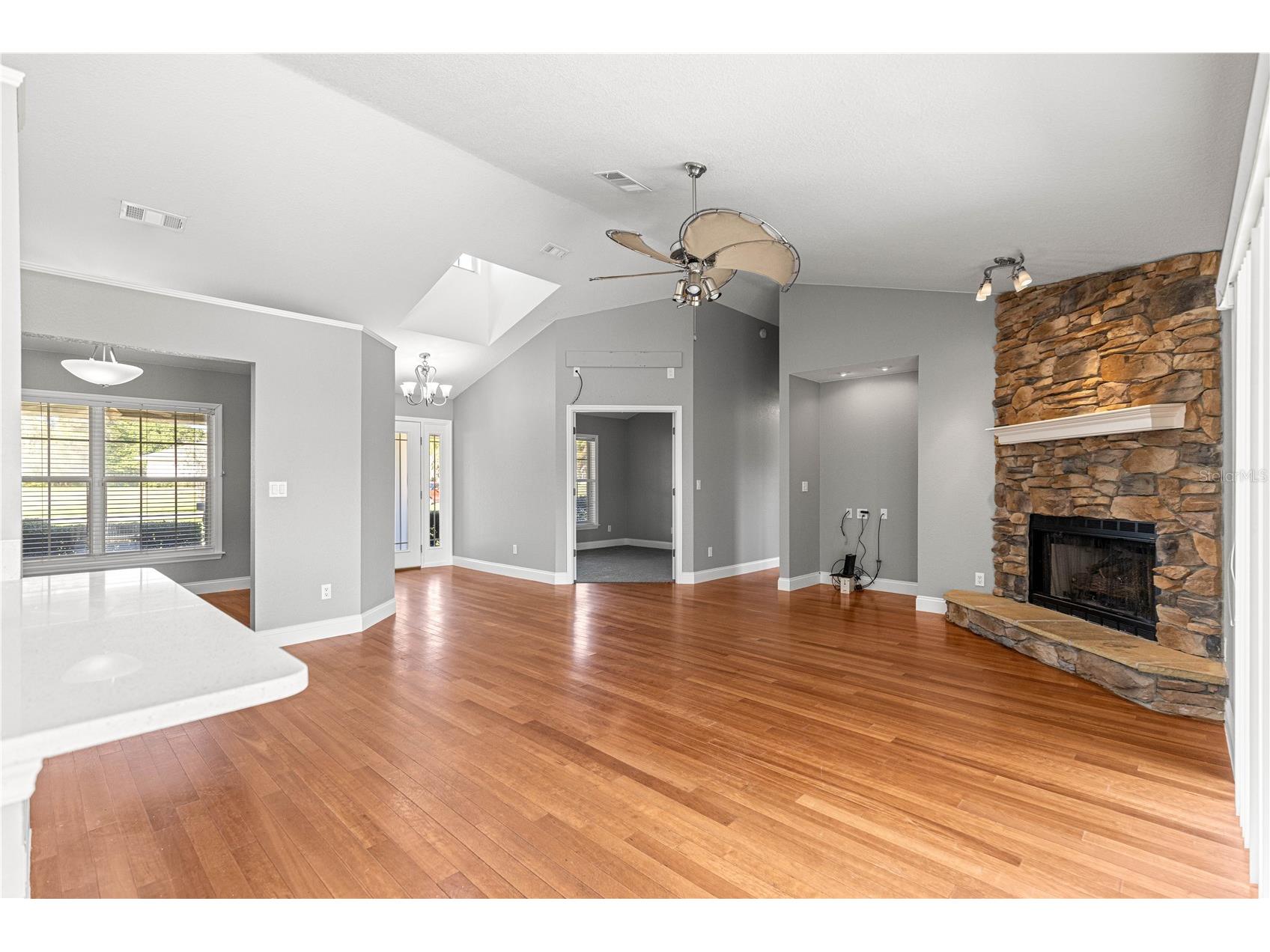 10485 SE 42nd Court Belleview FL 34420 OM720664 image8