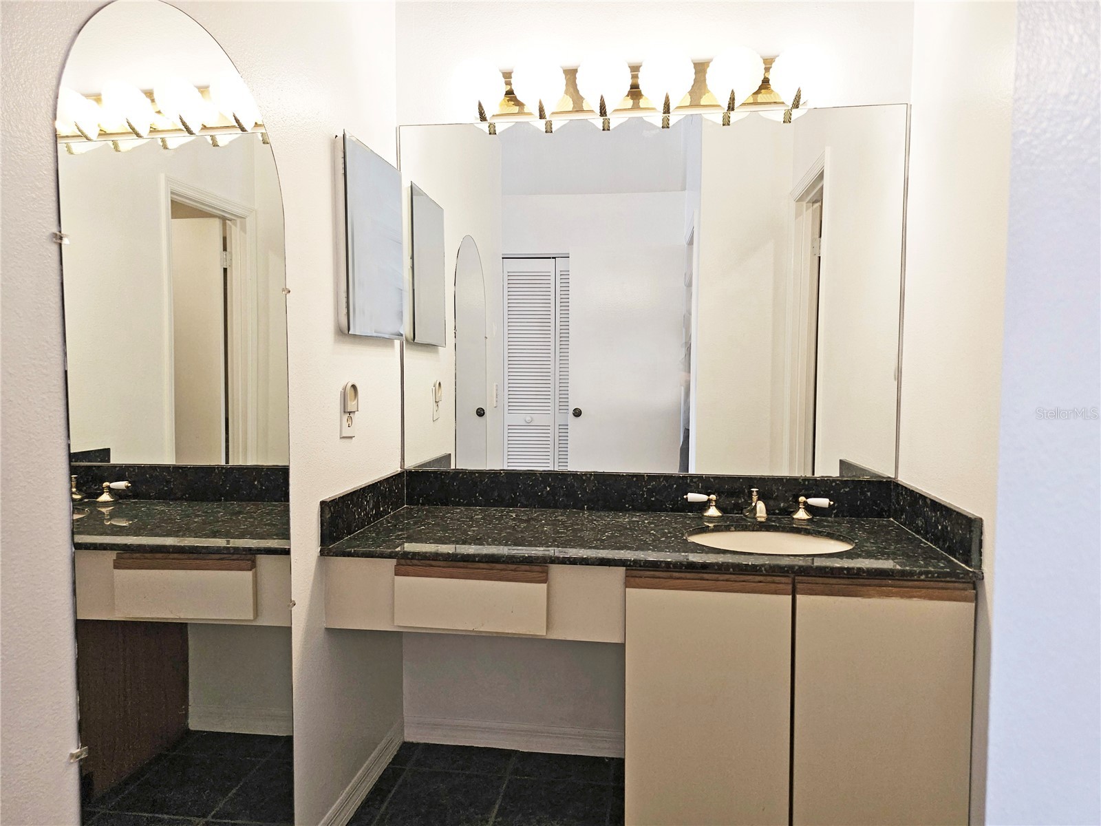 10488 Saint Tropez Place #102 Tampa FL 33615 TB8469296 image48