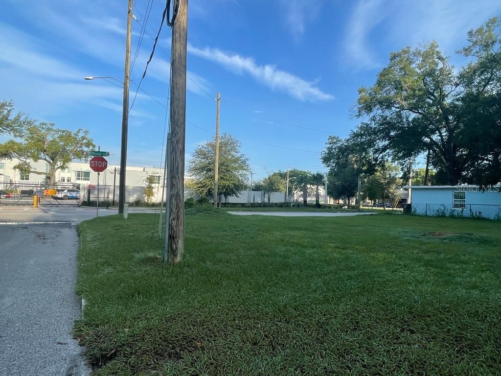 1049 Colyer Street Orlando FL 32805 O6373819 image1