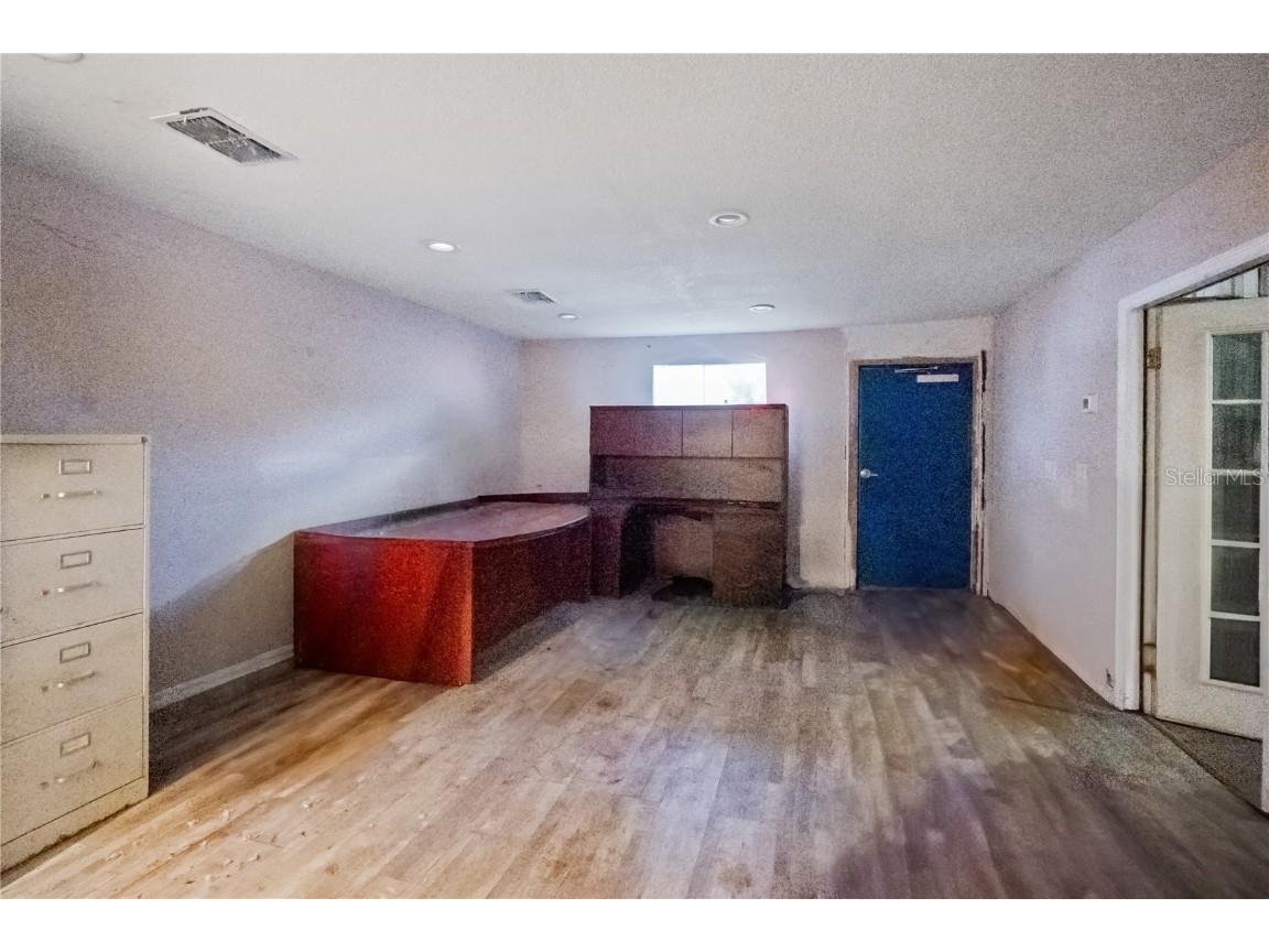 1049 E Myers Boulevard Mascotte FL 34753 G5102561 image3