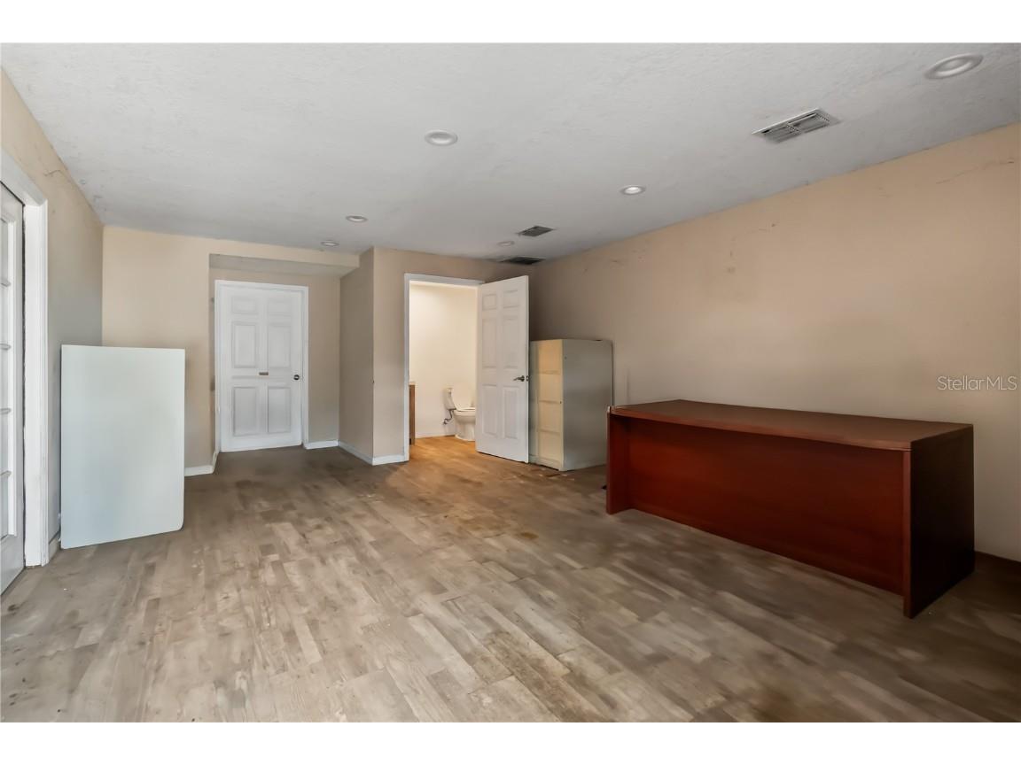 1049 E Myers Boulevard Mascotte FL 34753 G5102561 image4