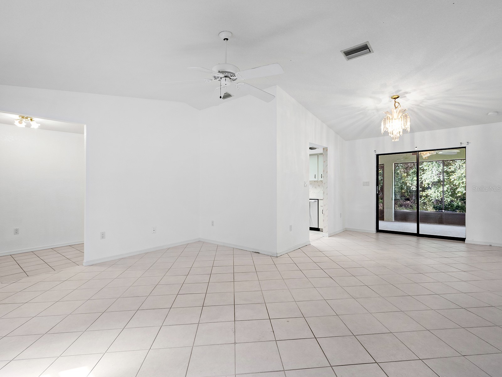 1049 Fleetwood Drive NW Port Charlotte FL 33948 N6144977 image2