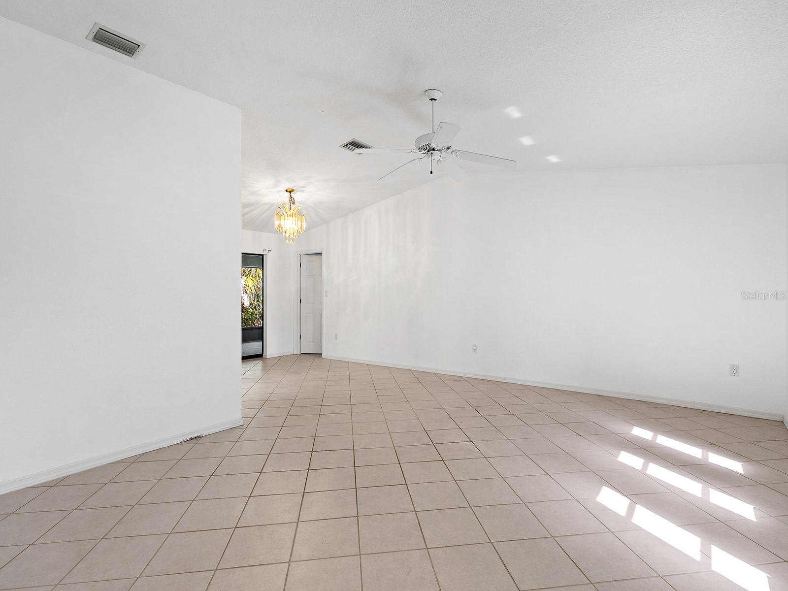 1049 Fleetwood Drive NW Port Charlotte FL 33948 N6144977 image8