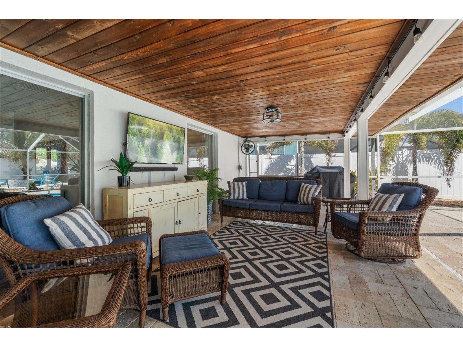 1049 Mccarty Street Dunedin FL 34698 TB8498187 image27