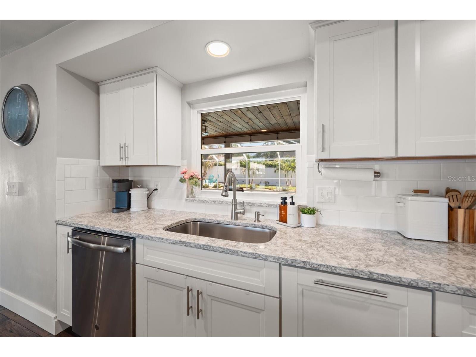 1049 Mccarty Street Dunedin FL 34698 TB8498187 image5
