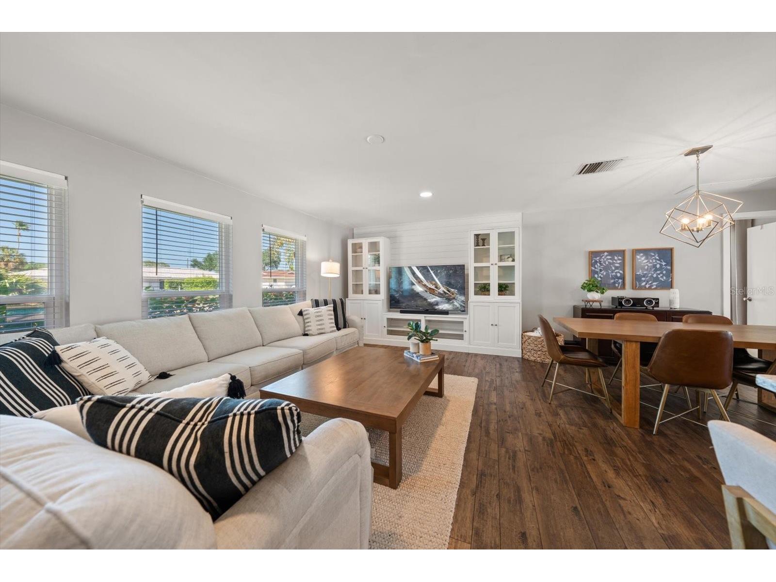 1049 Mccarty Street Dunedin FL 34698 TB8498187 image8