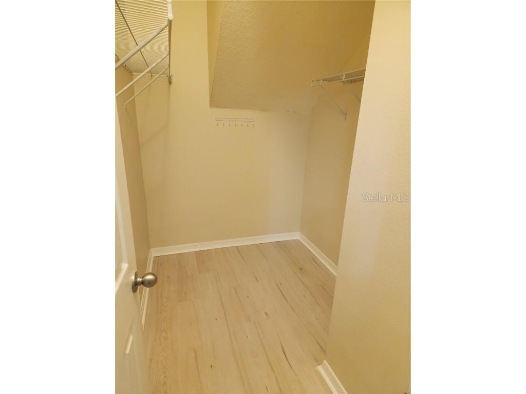 1049 N Honey Blossom Drive N Orlando FL 32824 O6357714 image18