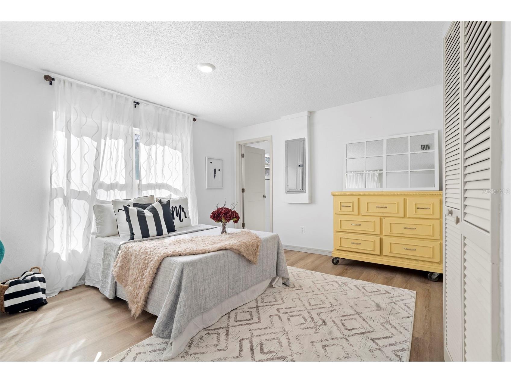 1049 W New York Avenue Orange City FL 32763 V4947294 image17