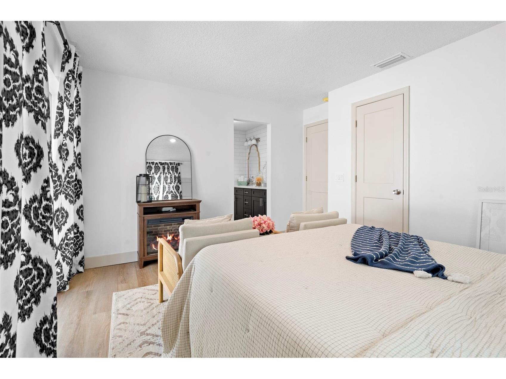 1049 W New York Avenue Orange City FL 32763 V4947294 image30
