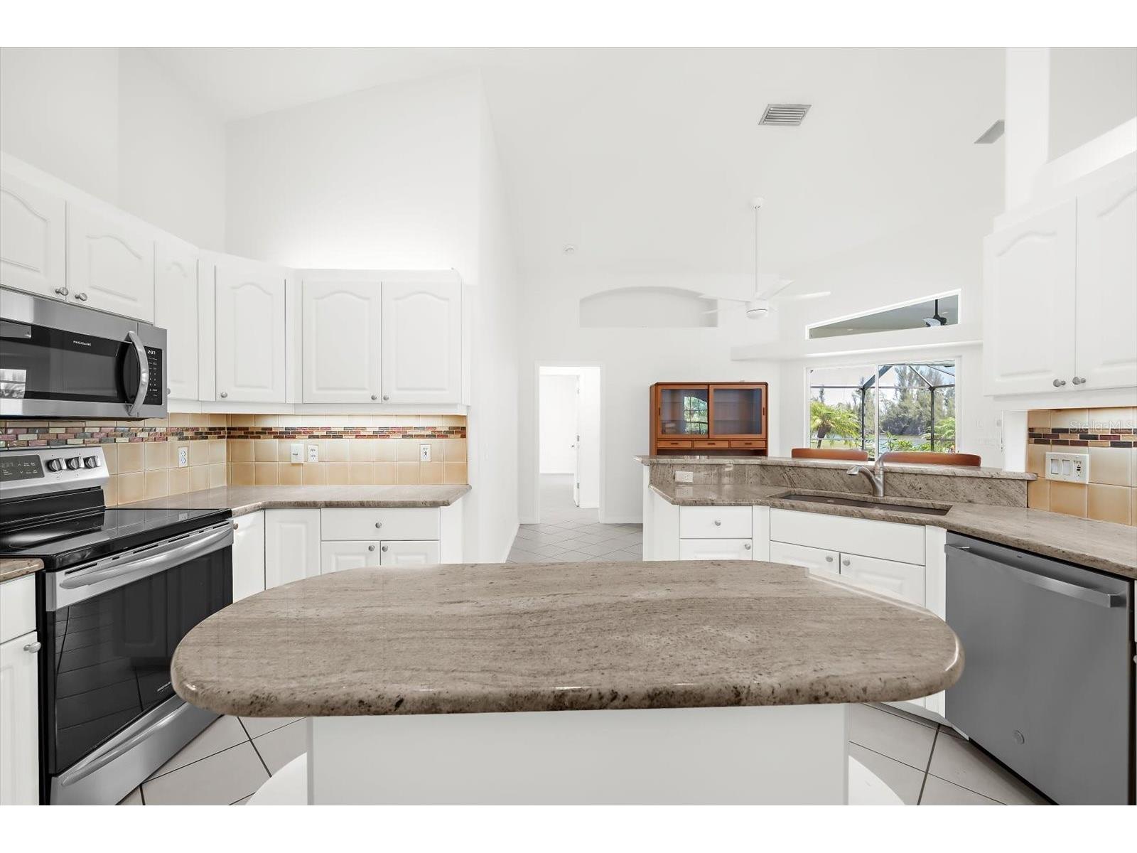 10490 Sunbury Drive Port Charlotte FL 33981 - SUNBURY WATERWAY D6147425 image13