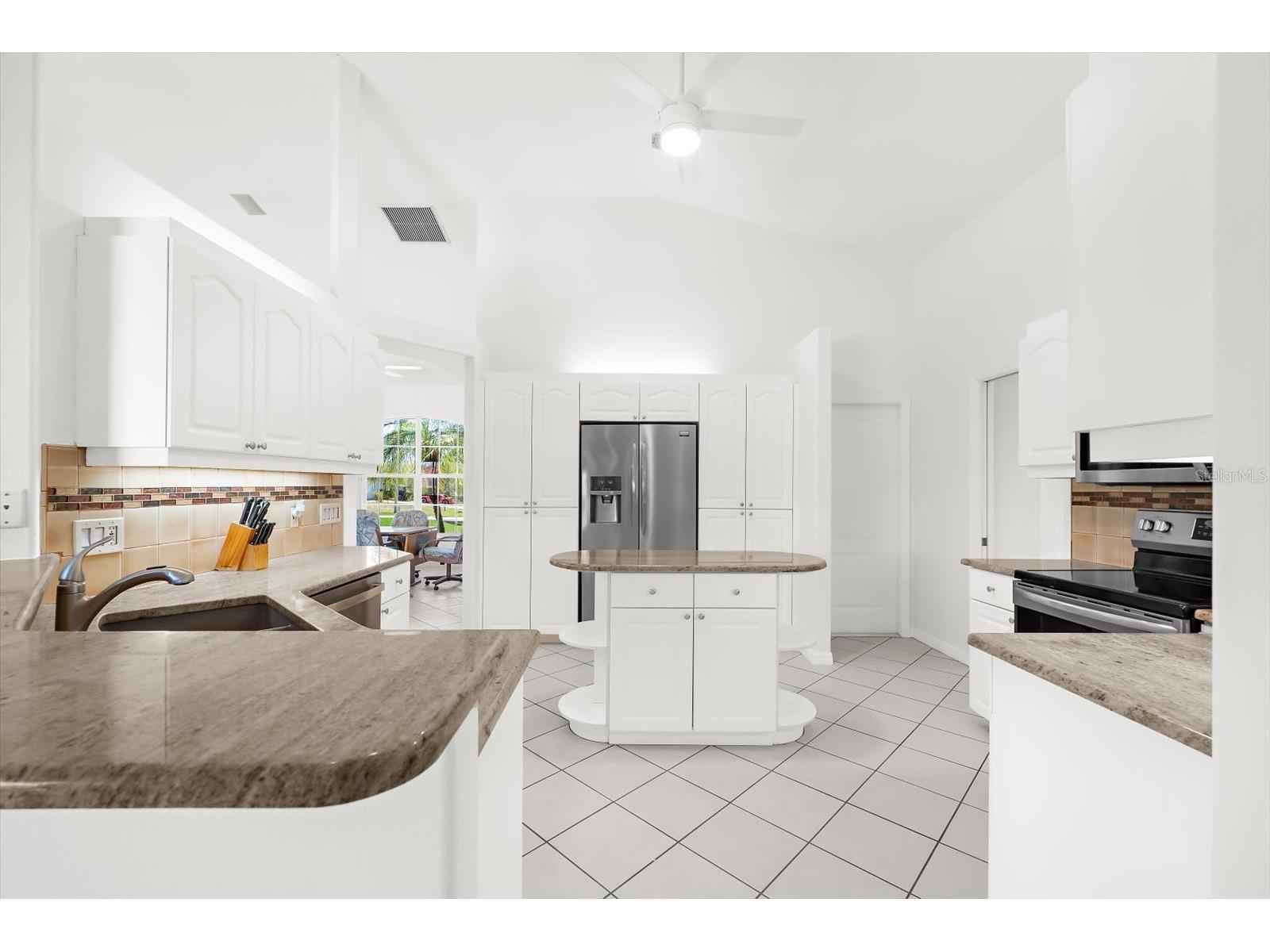 10490 Sunbury Drive Port Charlotte FL 33981 - SUNBURY WATERWAY D6147425 image8