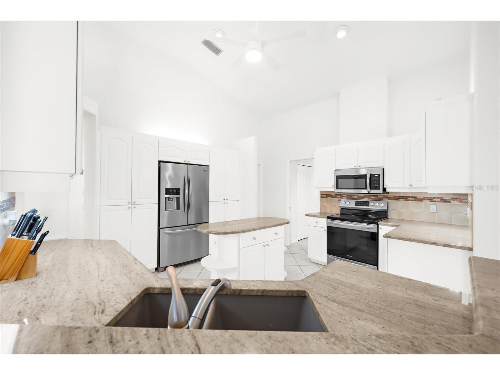 10490 Sunbury Drive Port Charlotte FL 33981 - SUNBURY WATERWAY D6147425 image9