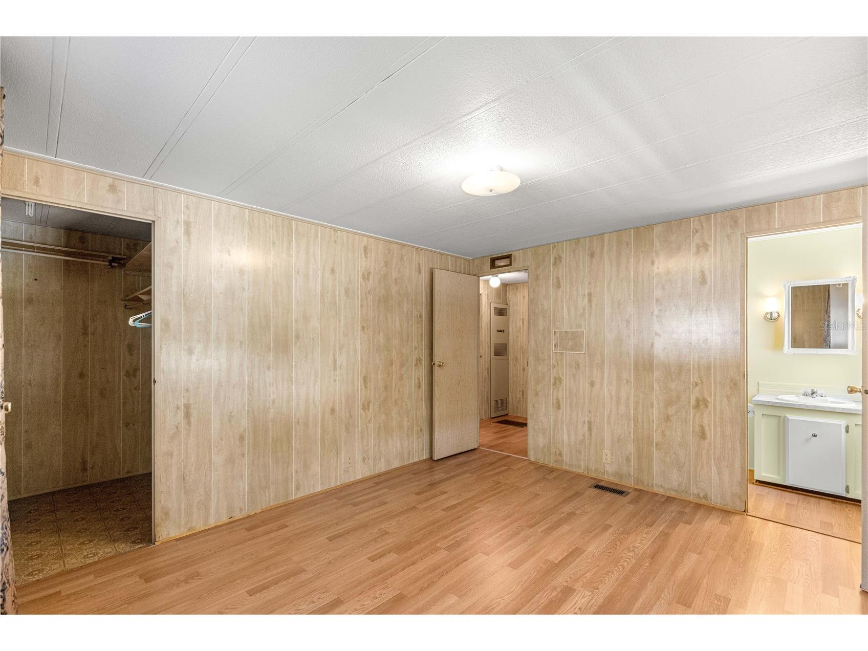 10495 SE 130th Lane Ocklawaha FL 32179 OM725283 image14