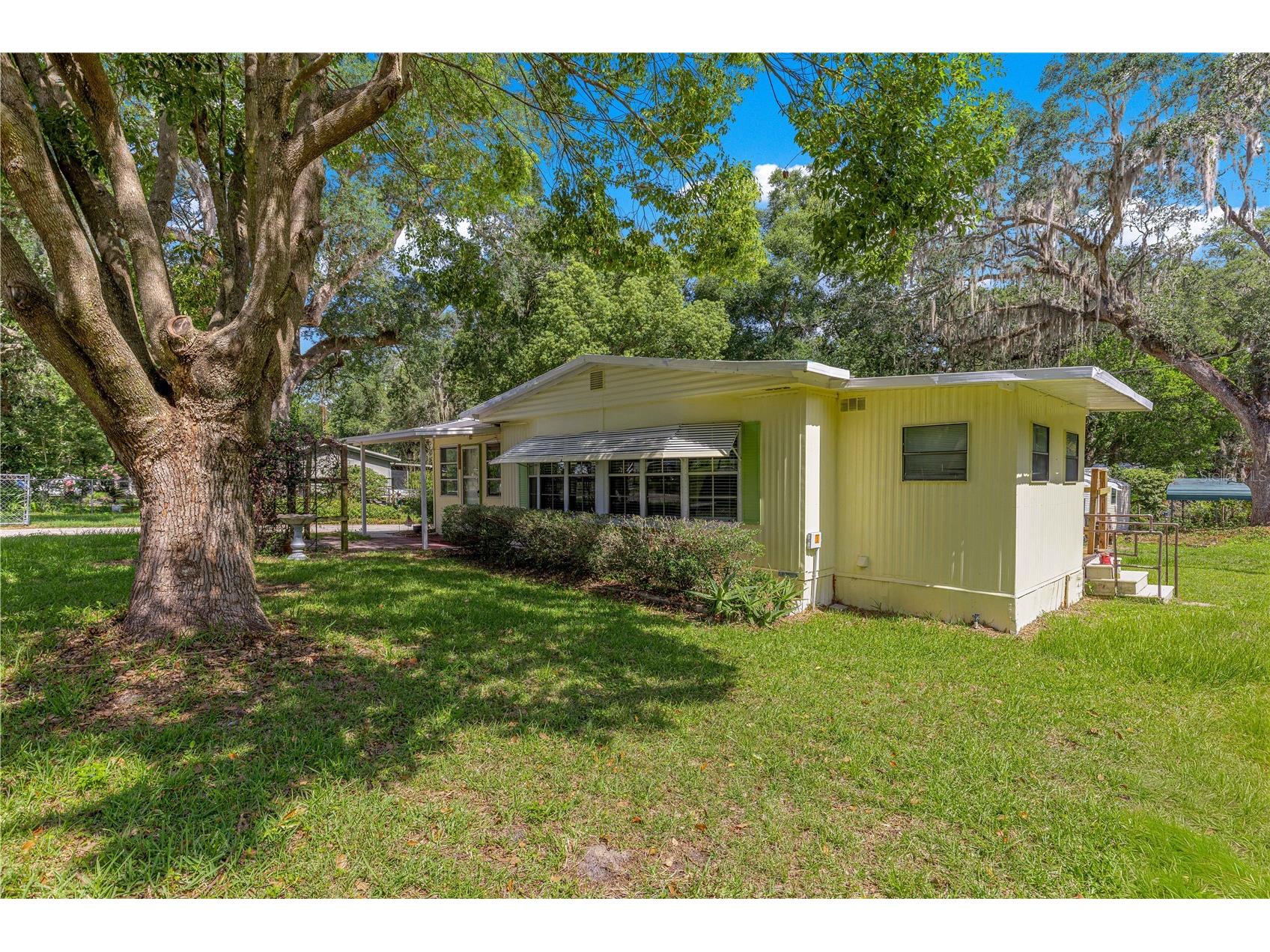 10495 SE 130th Lane Ocklawaha FL 32179 OM725283 image2