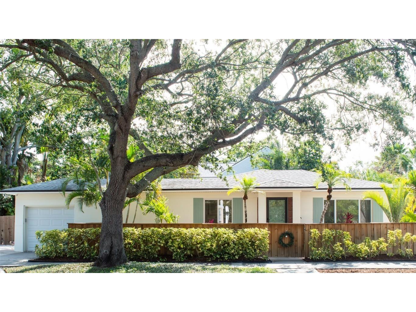 105 22nd Avenue NE Saint Petersburg FL 33704 U8196816 image1