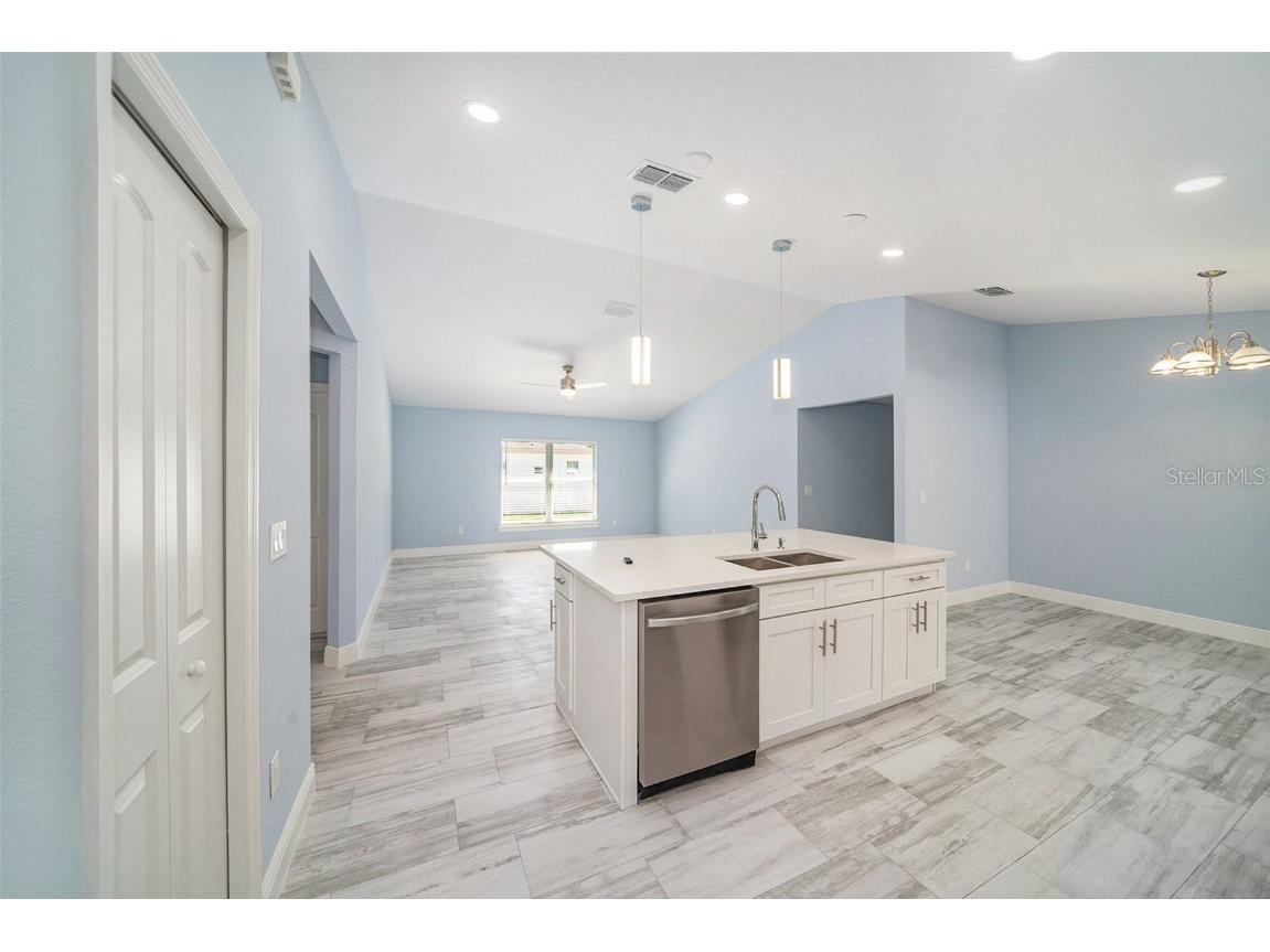 105 2nd Avenue NE Lutz FL 33549 TB8363062 image54