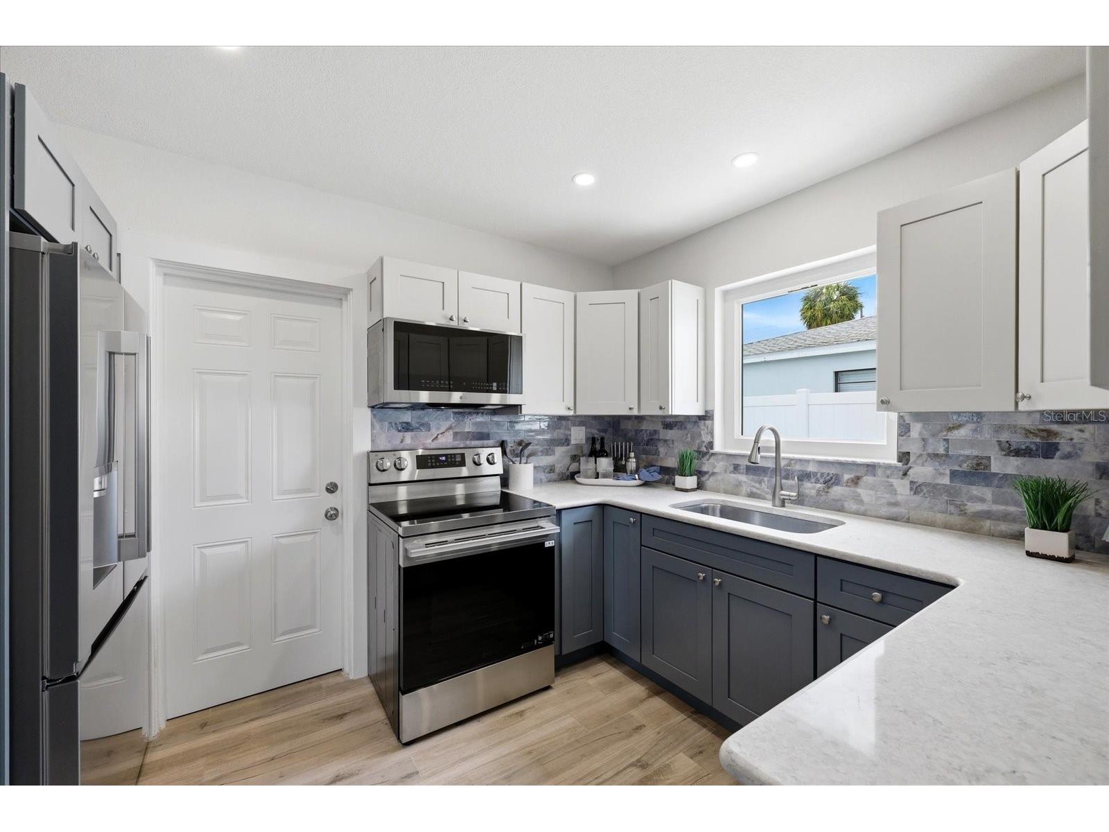 105 3rd Street Belleair Beach FL 33786 TB8488809 image20